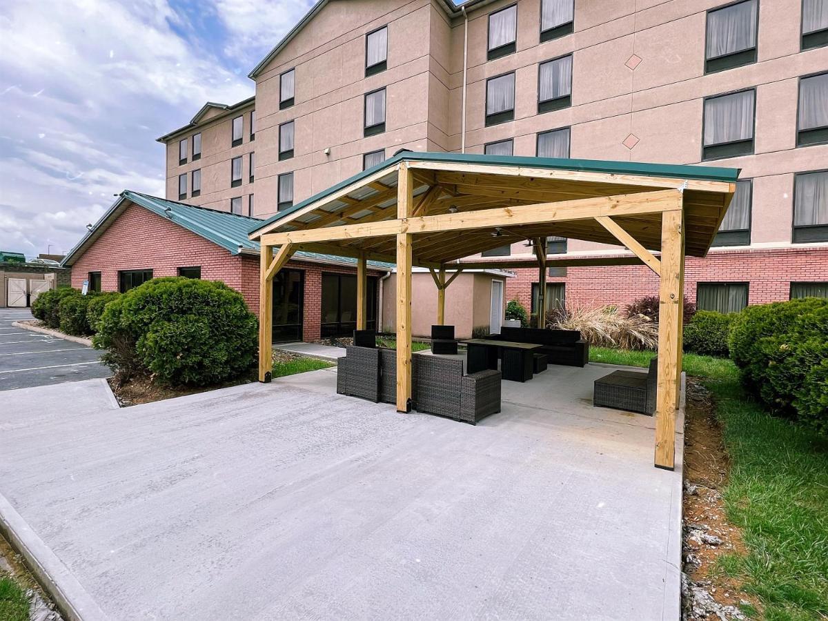 Holiday Inn Express Hotel & Suites Charleston-Southridge By Ihg Eksteriør bilde