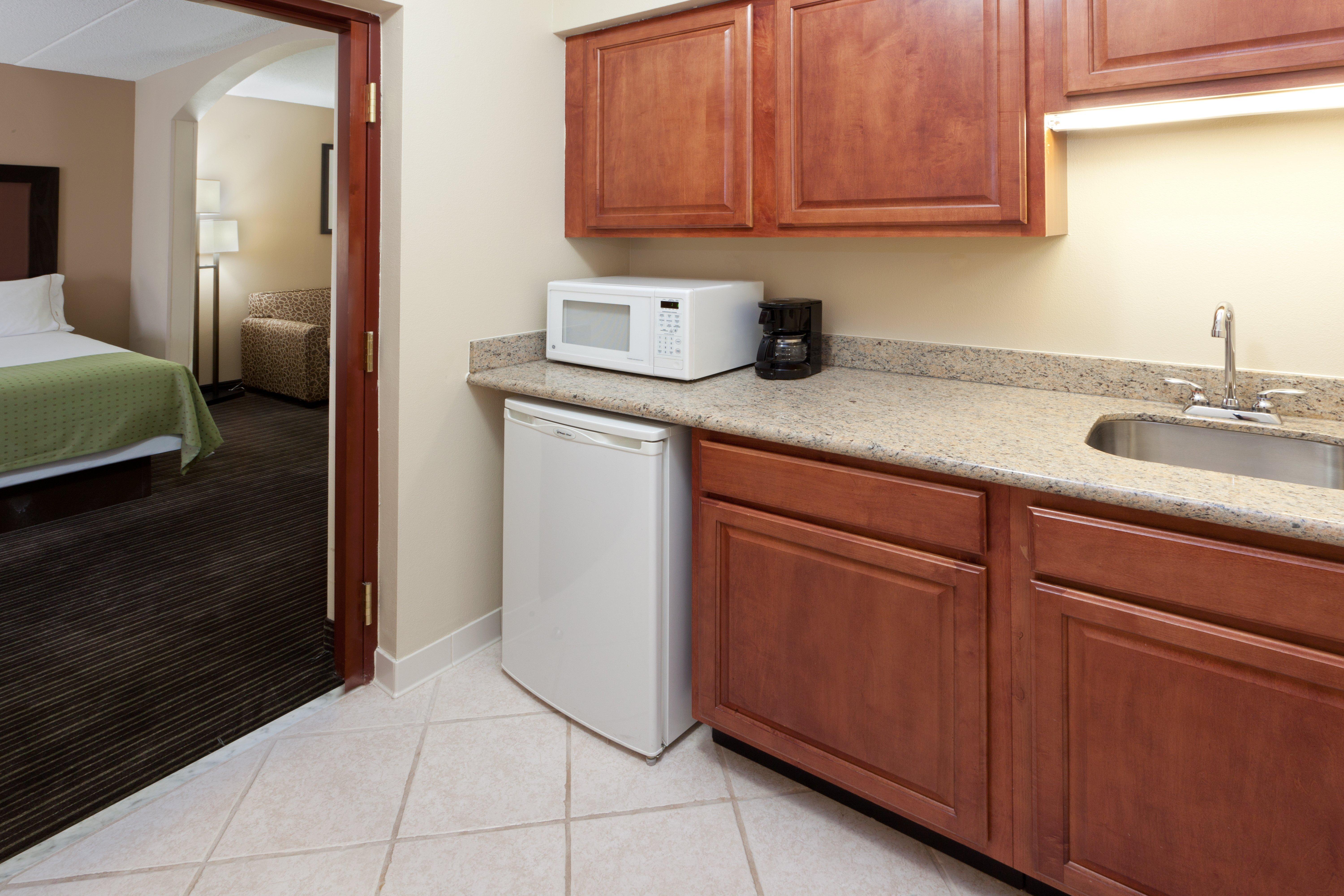 Holiday Inn Express Hotel & Suites Charleston-Southridge By Ihg Eksteriør bilde
