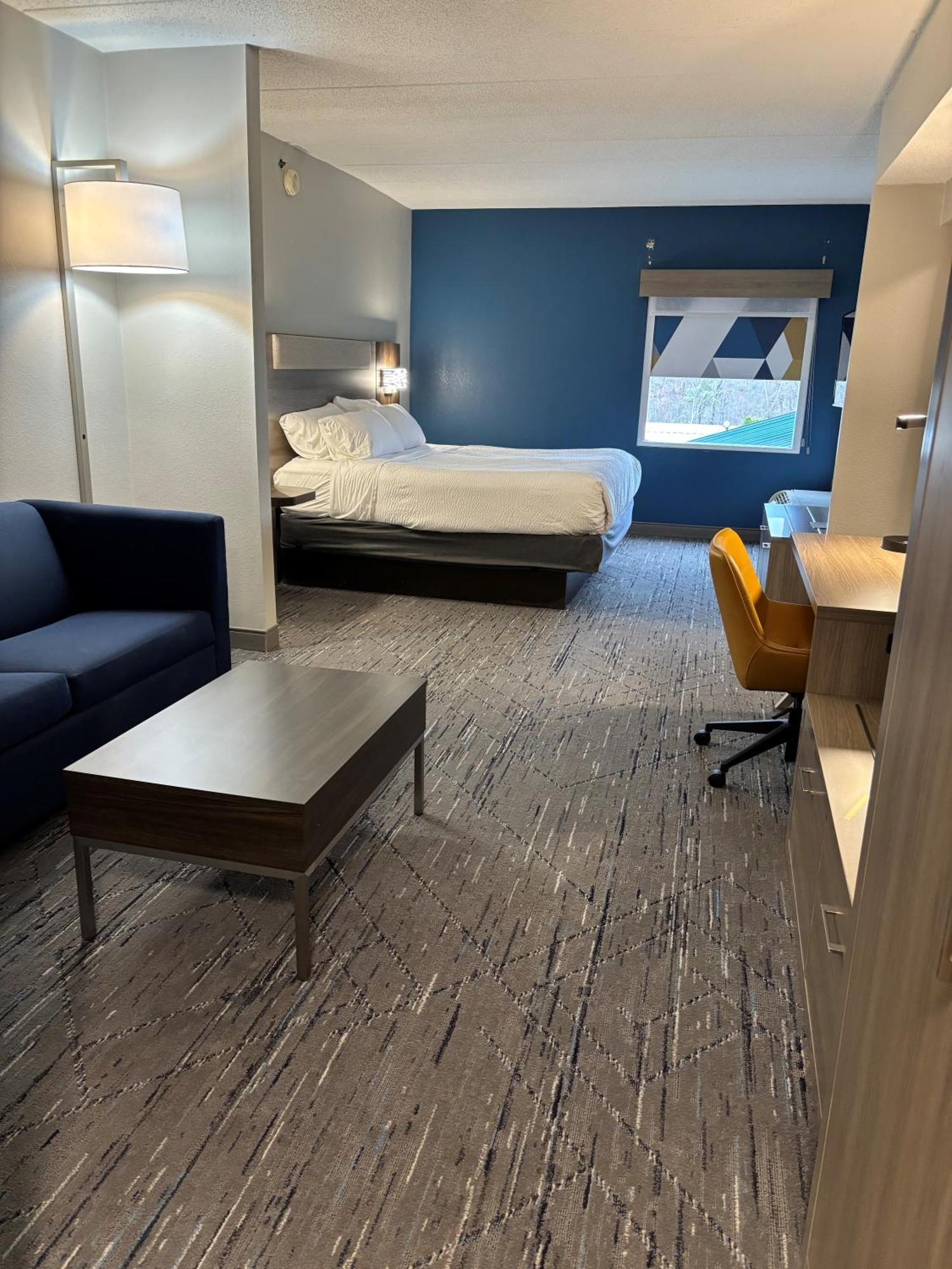 Holiday Inn Express Hotel & Suites Charleston-Southridge By Ihg Eksteriør bilde