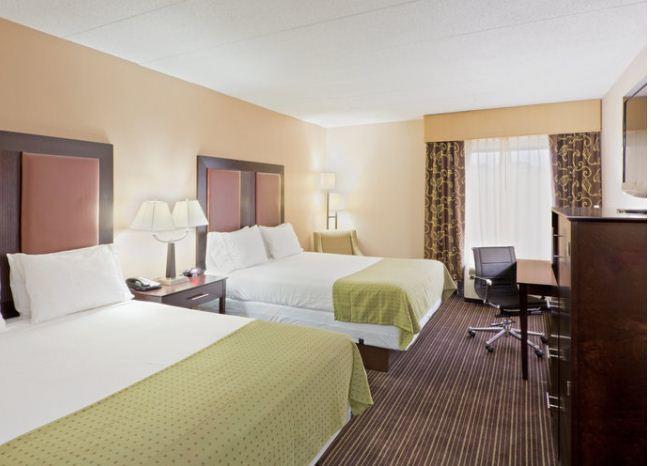 Holiday Inn Express Hotel & Suites Charleston-Southridge By Ihg Rom bilde